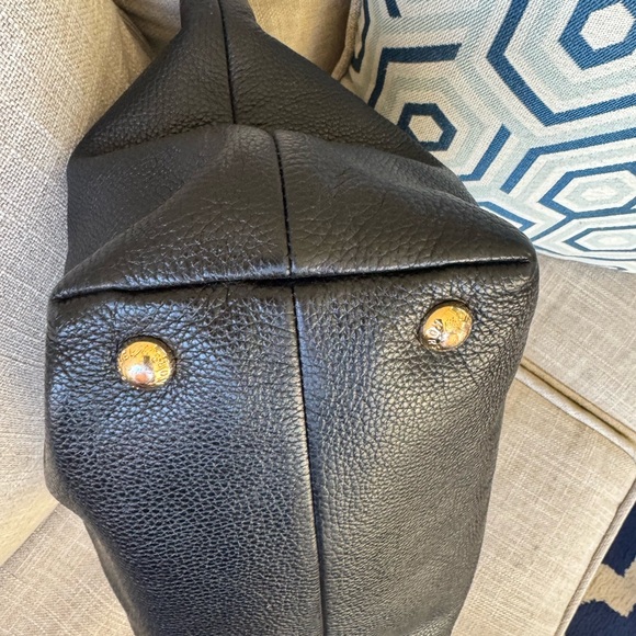 Michael Kors gold chain pebbled leather tote - Picture 13 of 13